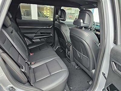 SsangYong Torres EVX 207 PS PLATINUM 1 A/T 2WD EVX 207 PS PLATINUM 1 A/T 2WD