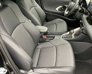 Mazda 2 Hybrid 1.5L VVT-i e-CVT FWD HOMURA 1.5L Hybrid VVT-i e-CVT FWD HOMURA