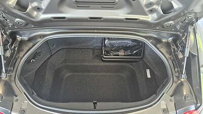 Mazda MX-5 1.5L SKYACTIV-G (132 hp) 6MT RWD Kazari