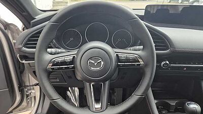Mazda 3 2.5L e-SKYACTIV G 140ps 6MT FWD Homura