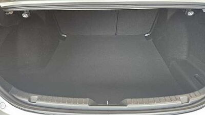 Mazda 3 2.5L e-SKYACTIV G 140ps 6AT FWD Exclusive-Line