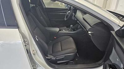 Mazda 3 2.5L e-SKYACTIV G 140ps 6AT FWD Exclusive-Line