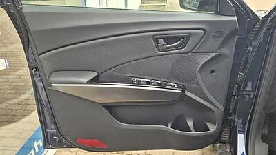 KGM Tivoli Nomad Plus AT 2WD
