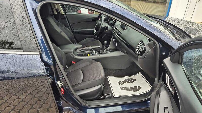 Mazda 3 SKYACTIV-G 120 CENTER-LINE TOU-P LIC-P