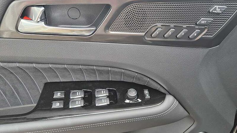 KGM Rexton Lux