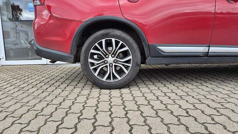 Mitsubishi Outlander (GF0/GG) Star+ 4WD