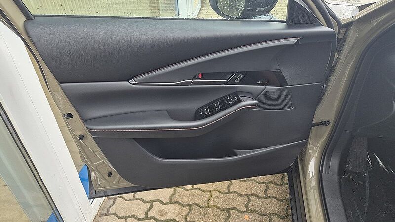 Mazda CX-30 2.5L e-SKYACTIV G 140ps 6AT FWD Nagisa