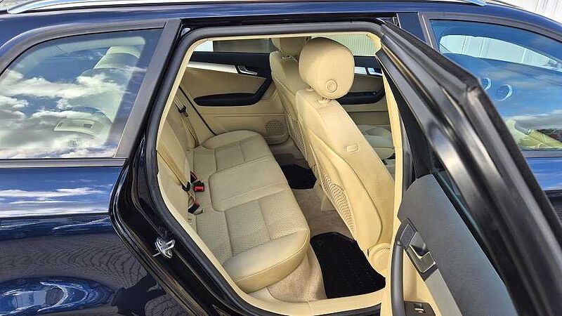 Audi A3 Sportback (8PA)(09.2004-> ) 1.4 TFSI Ambiente