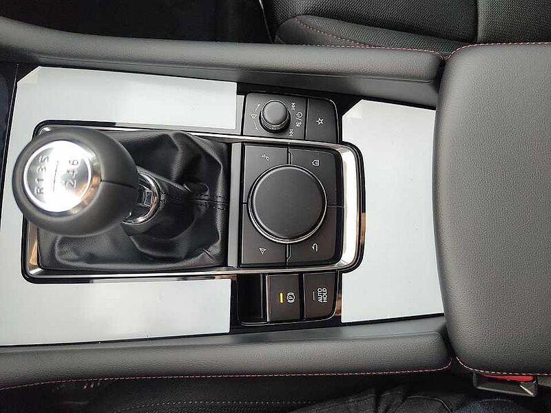 Mazda 3 2.5L e-SKYACTIV G 140ps Homura