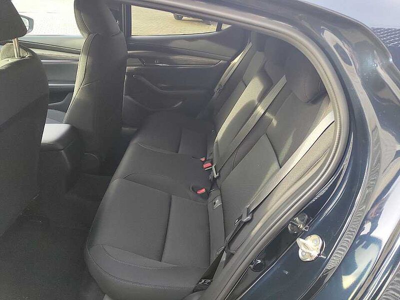 Mazda 3 2.5L e-SKYACTIV G 140ps Homura