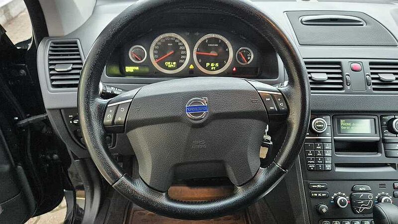 Volvo XC90 (07.2002-> ) D5 Edition Geartronic (147 kW)(7 Sitze)