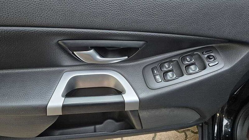 Volvo XC90 (07.2002-> ) D5 Edition Geartronic (147 kW)(7 Sitze)
