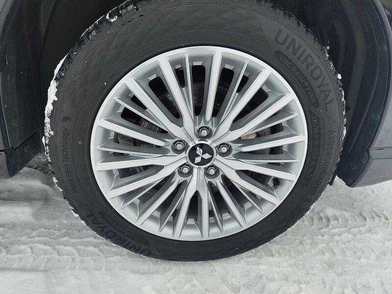 Mitsubishi Outlander (GF0/GG)(2012-> ) PHEV Basis 4WD