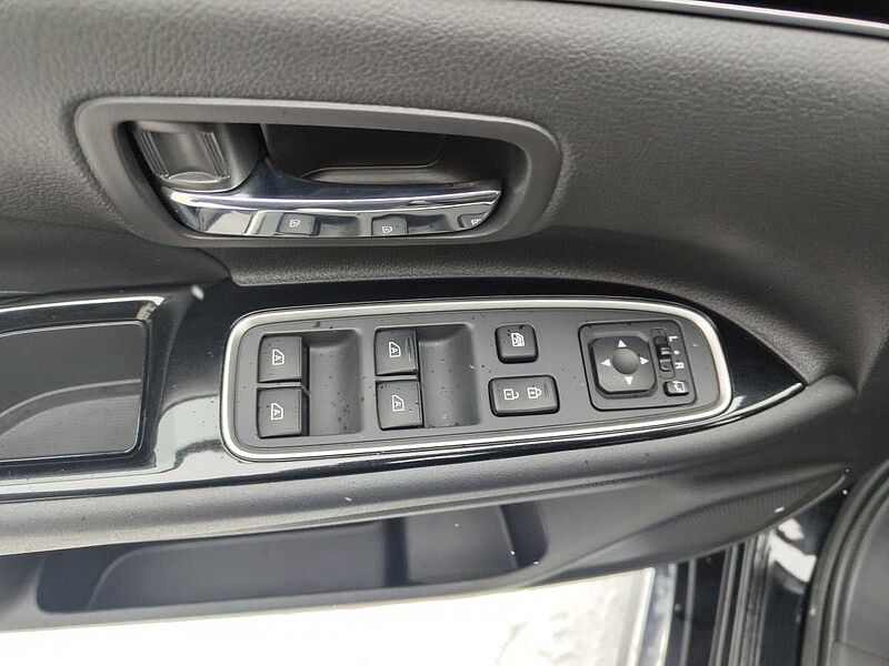 Mitsubishi Outlander (GF0/GG)(2012-> ) PHEV Basis 4WD