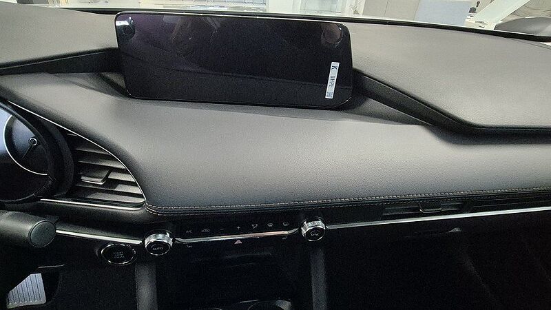 Mazda 3 2.5L e-SKYACTIV G 140ps 6AT FWD Exclusive-Line