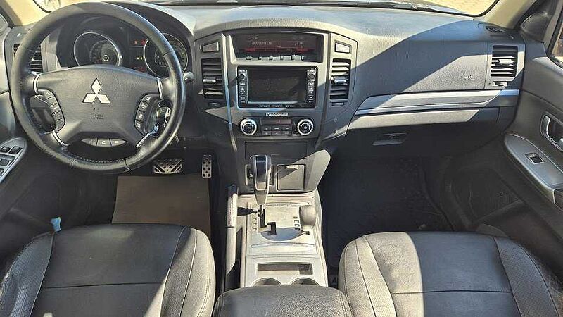 Mitsubishi Pajero (V80/V90) 3.2 DI-D Edition 30 (5-trg. )