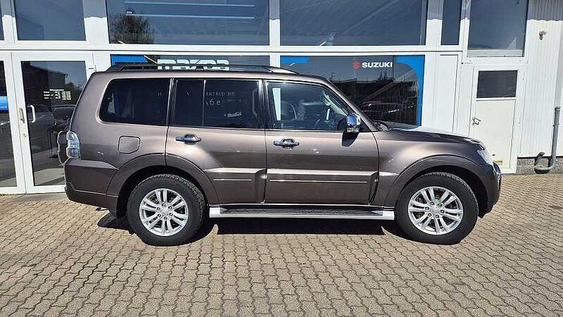 Mitsubishi Pajero (V80/V90) 3.2 DI-D Edition 30 (5-trg. )