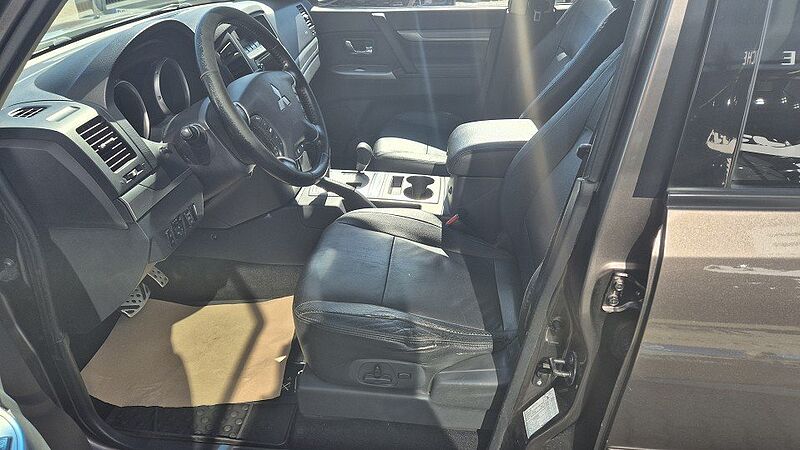 Mitsubishi Pajero (V80/V90) 3.2 DI-D Edition 30 (5-trg. )