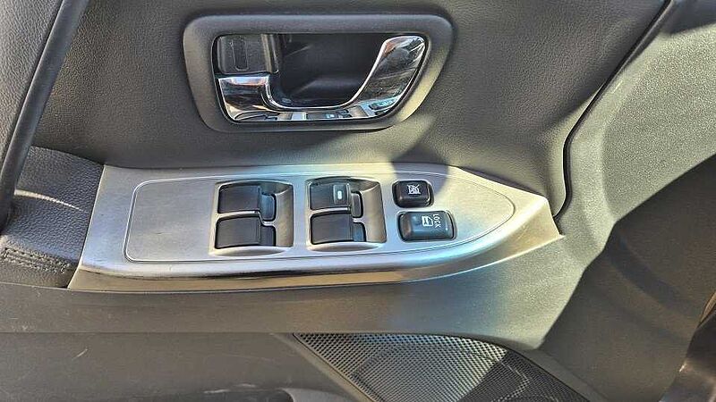 Mitsubishi Pajero (V80/V90) 3.2 DI-D Edition 30 (5-trg. )