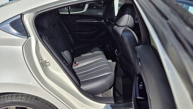 Mazda 6 2.5L SKYACTIV G 194 6AT FWD TAKUMI SUNR