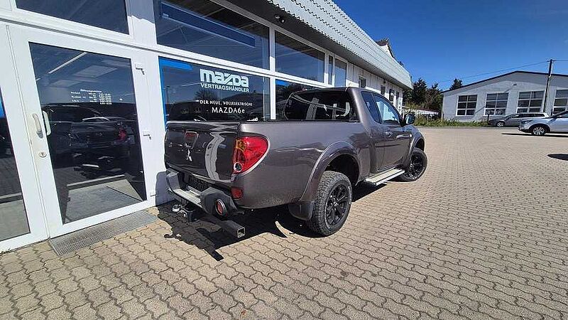 Mitsubishi L200 (KA0/KB0) Intense Club Cab 4WD