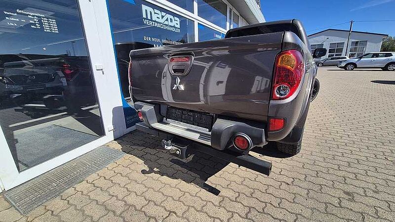 Mitsubishi L200 (KA0/KB0) Intense Club Cab 4WD