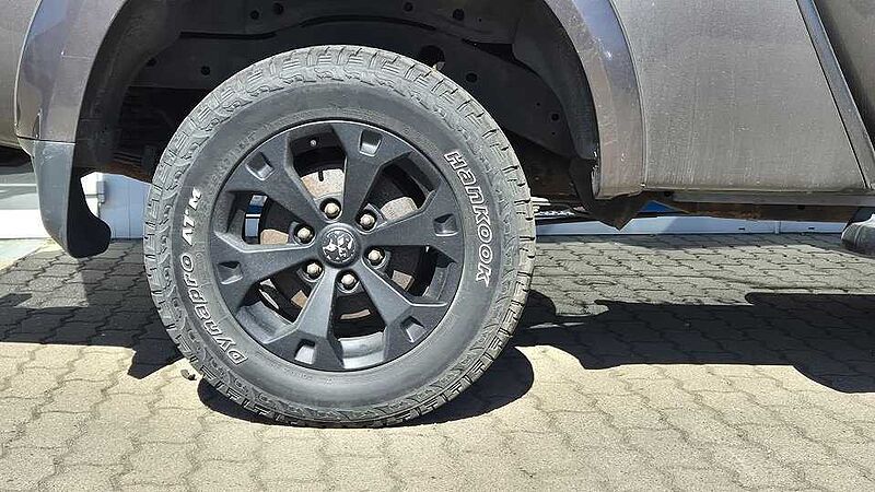 Mitsubishi L200 (KA0/KB0) Intense Club Cab 4WD