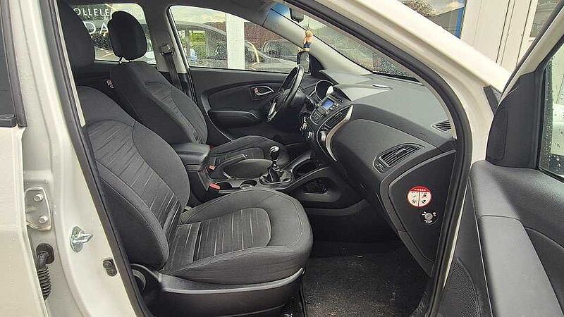 Hyundai ix35 (EL/LM)(2010-> ) Comfort 2WD