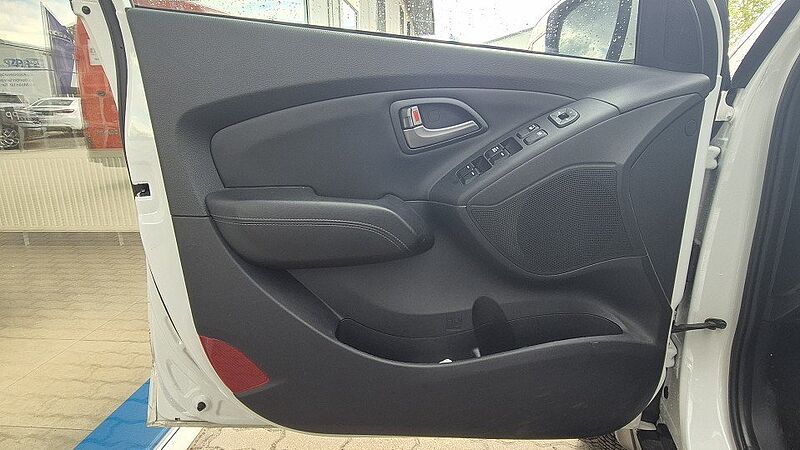 Hyundai ix35 (EL/LM)(2010-> ) Comfort 2WD