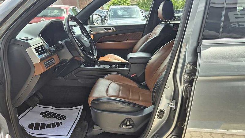 SsangYong Rexton Sapphire 2.2 D 7 AT 4WD