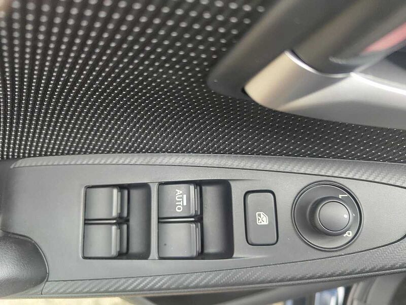 Mazda 2 SKYACTIV-G 90 6AG AL-HOMURA TOU-P2 ohne BSM / RCTA